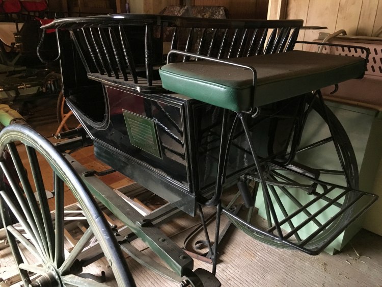 Twowheel spindle gig/horse cart Carriage Driving Carriages for sale